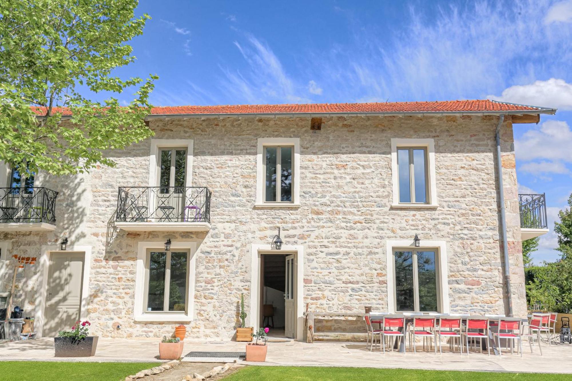 Charmante Maison Avec Piscine Proche Lyon Villa Dardilly Exterior foto